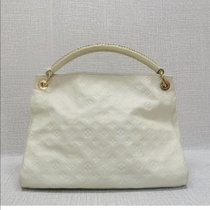 LV Artsy MM Handbag
